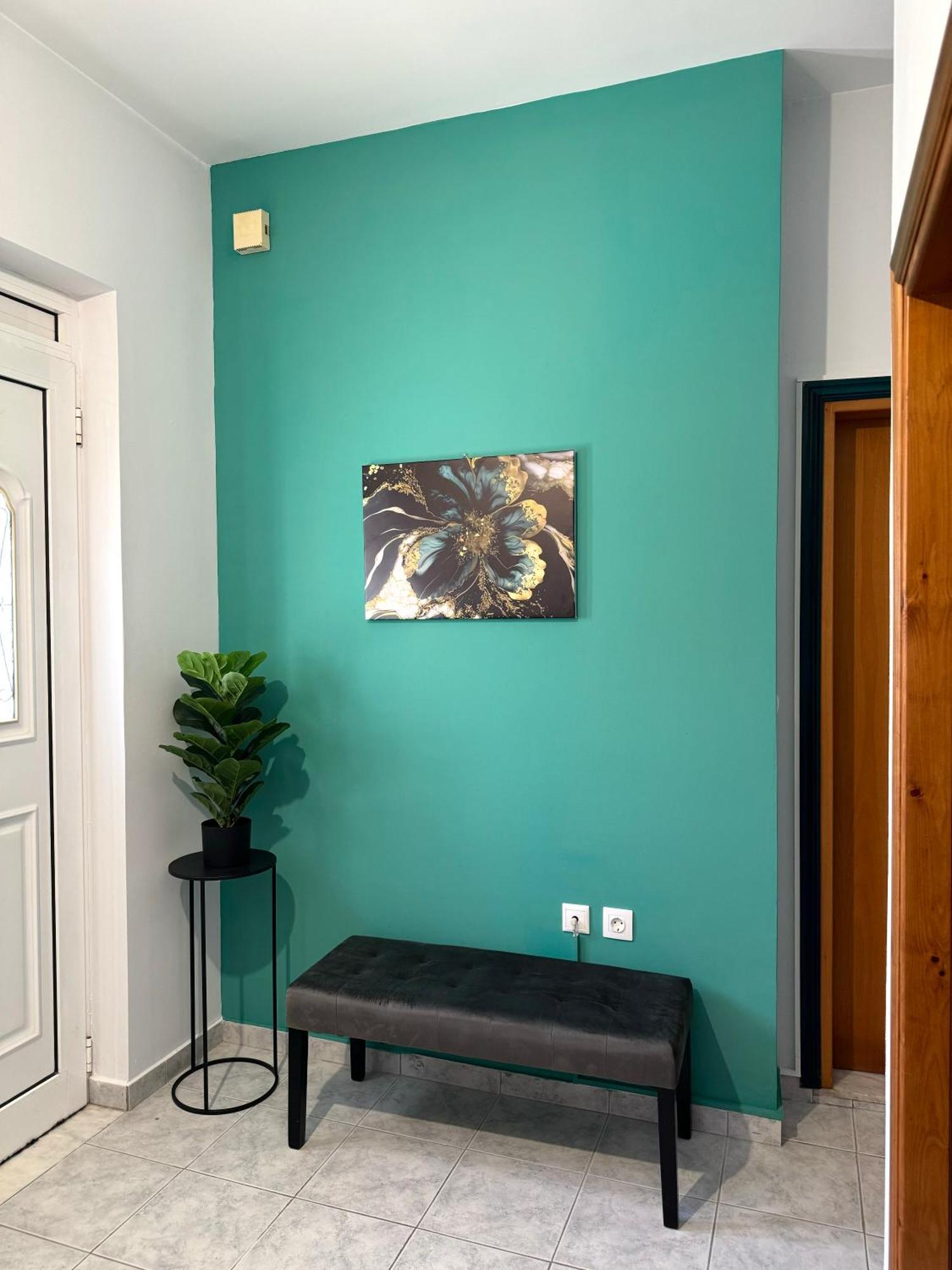 Apartment 8 Street Studio. Kremastí