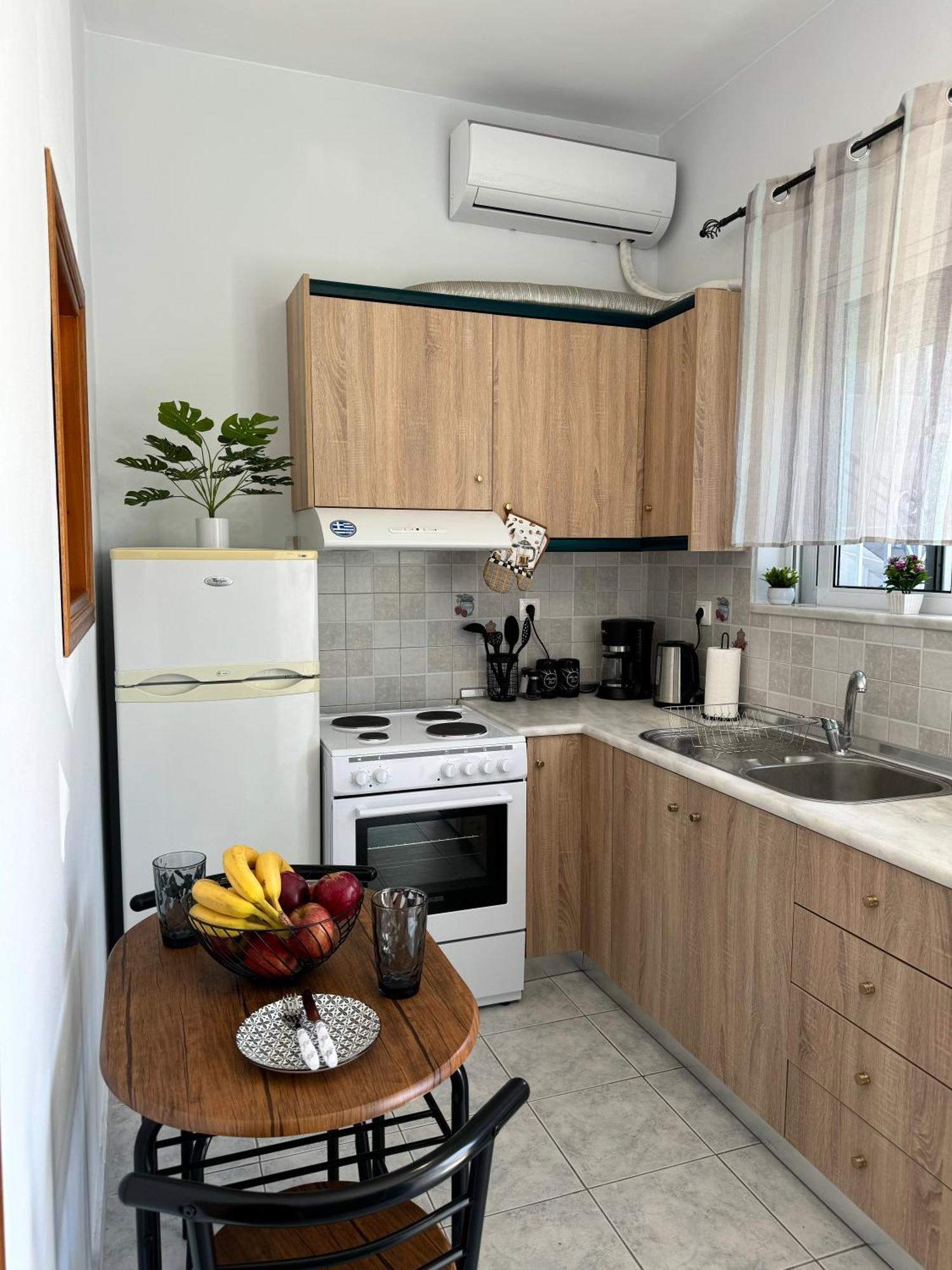 Apartment 8 Street Studio. *